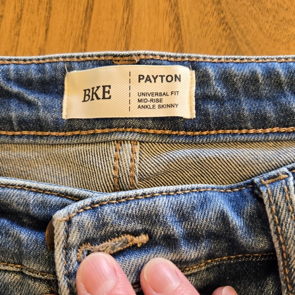 BKE Jeans Size 30x27 - Picture 9 of 9